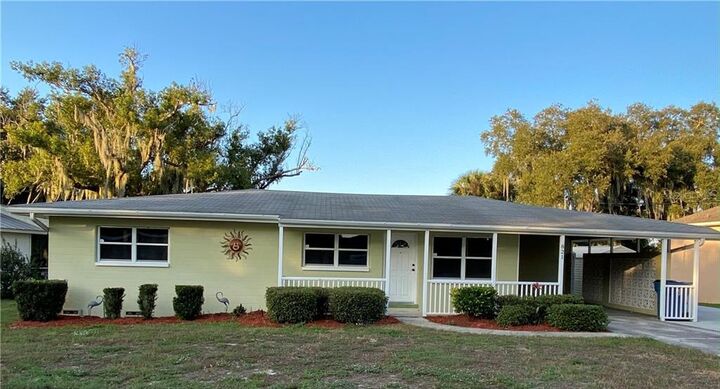 Property Photo: 821 W Main Street FL 33851