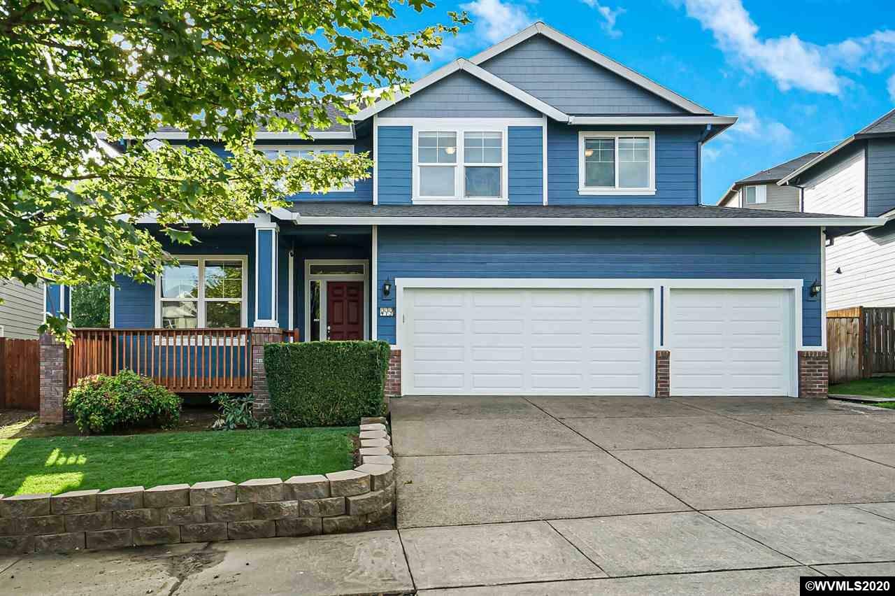 Property Photo: 473 Stellers Eagle St NW OR 97304