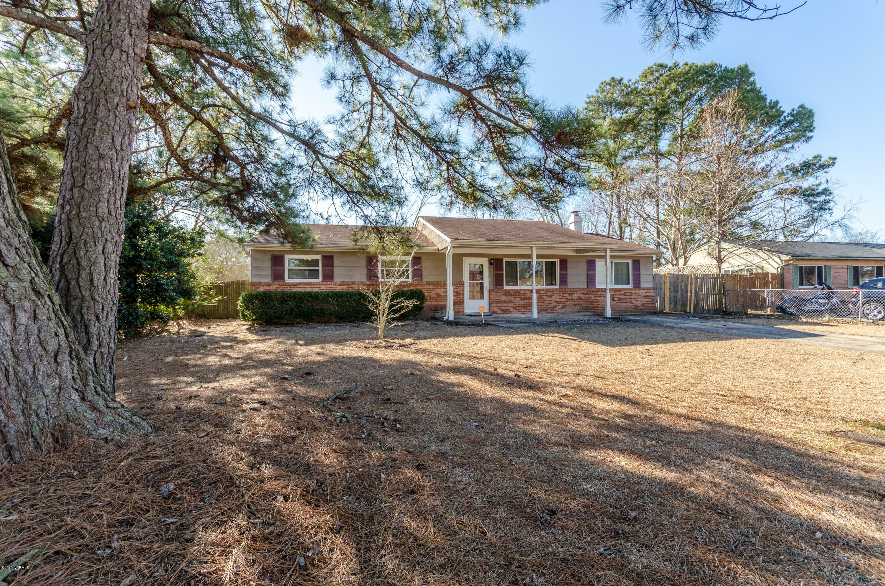 Property Photo:  504 Holly Court  NC 28540 