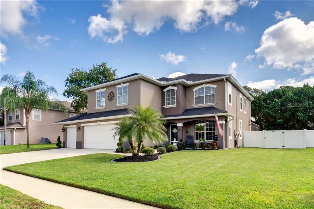 Property Photo:  450 Suncrest Court  FL 32765 