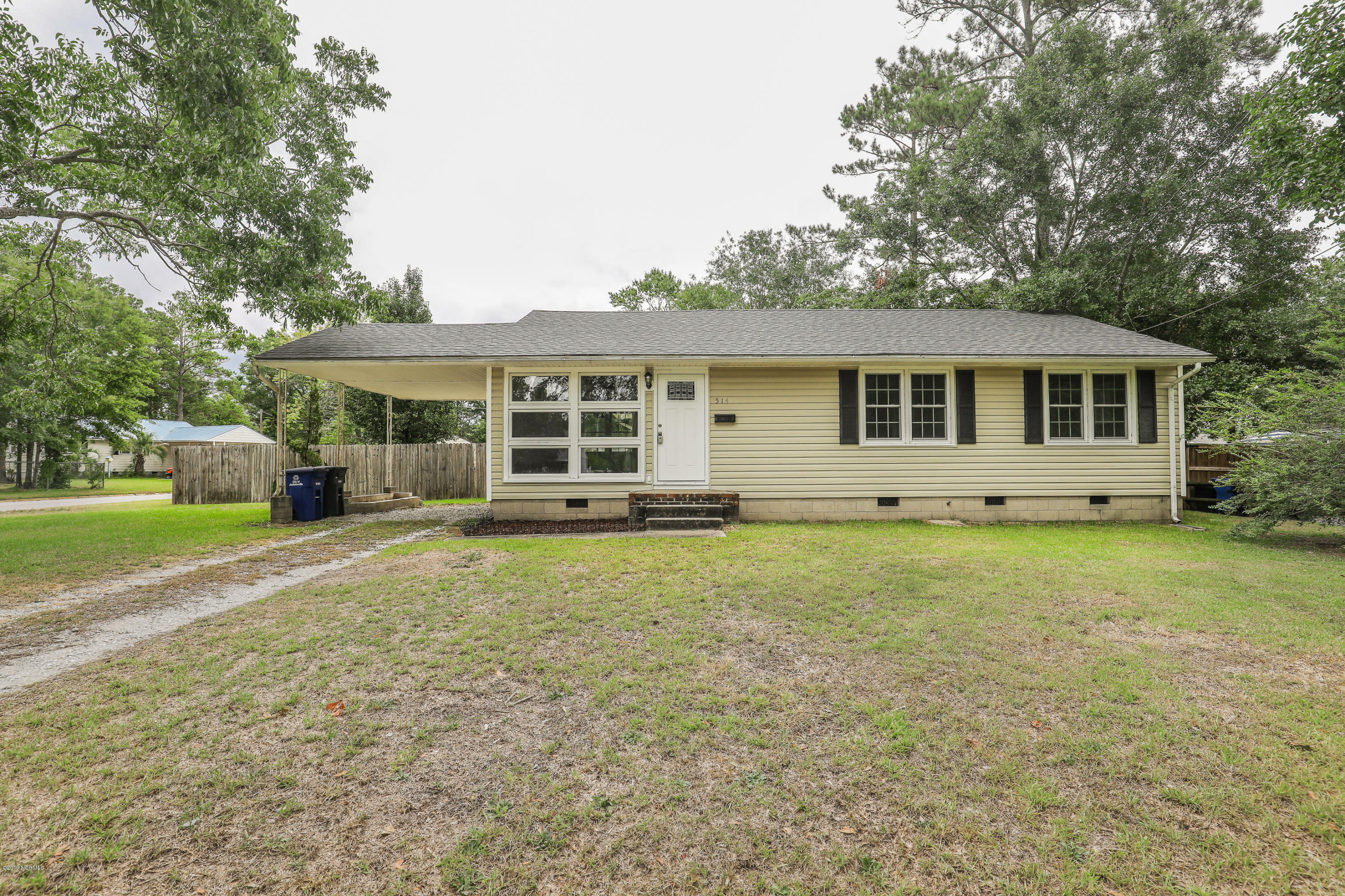 Property Photo:  514 Jarman Street  NC 28540 