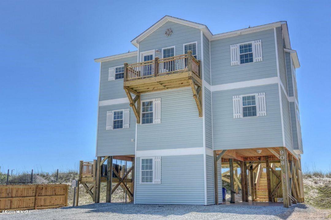 Property Photo:  908 New River Inlet Road  NC 28460 