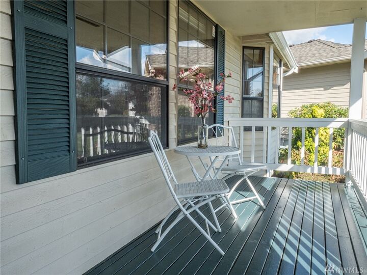 Property Photo:  1330 Suncrest Dr  WA 98290 