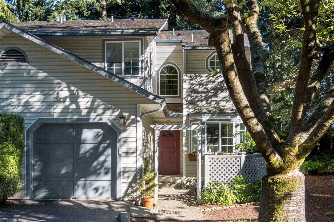 Property Photo: 2801 NE 195th Street 16 WA 98155