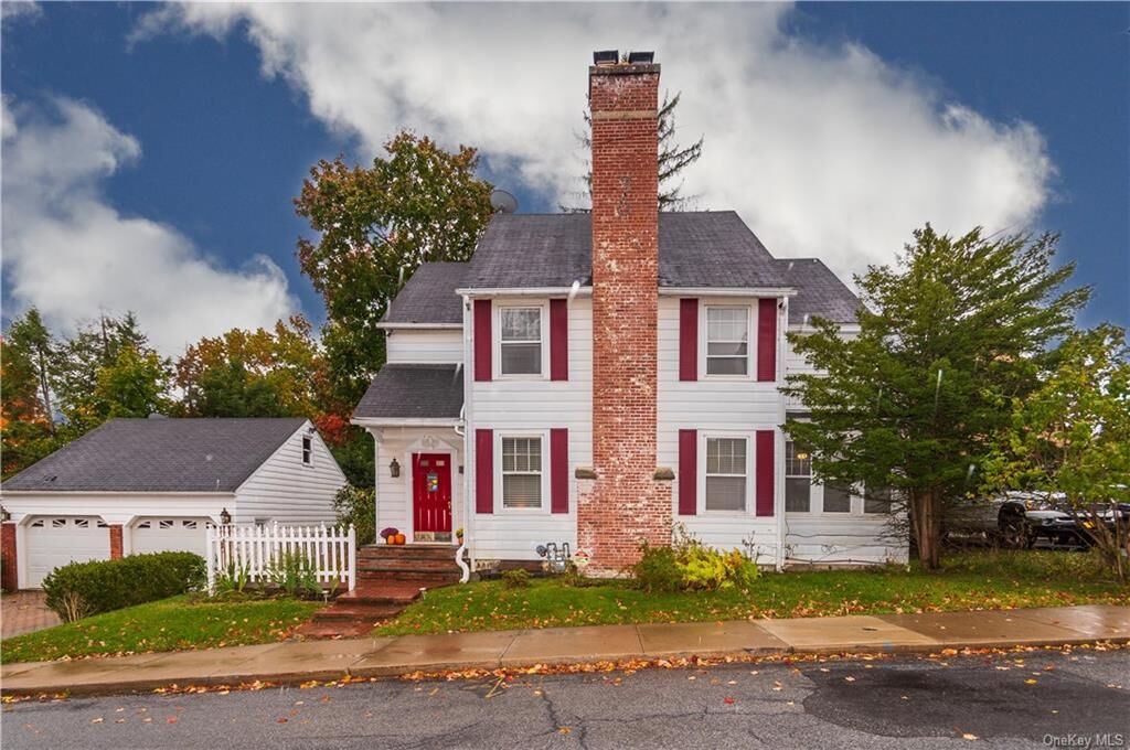 House for sale in Middletown 19 Linden Place, Middletown, NY 10940