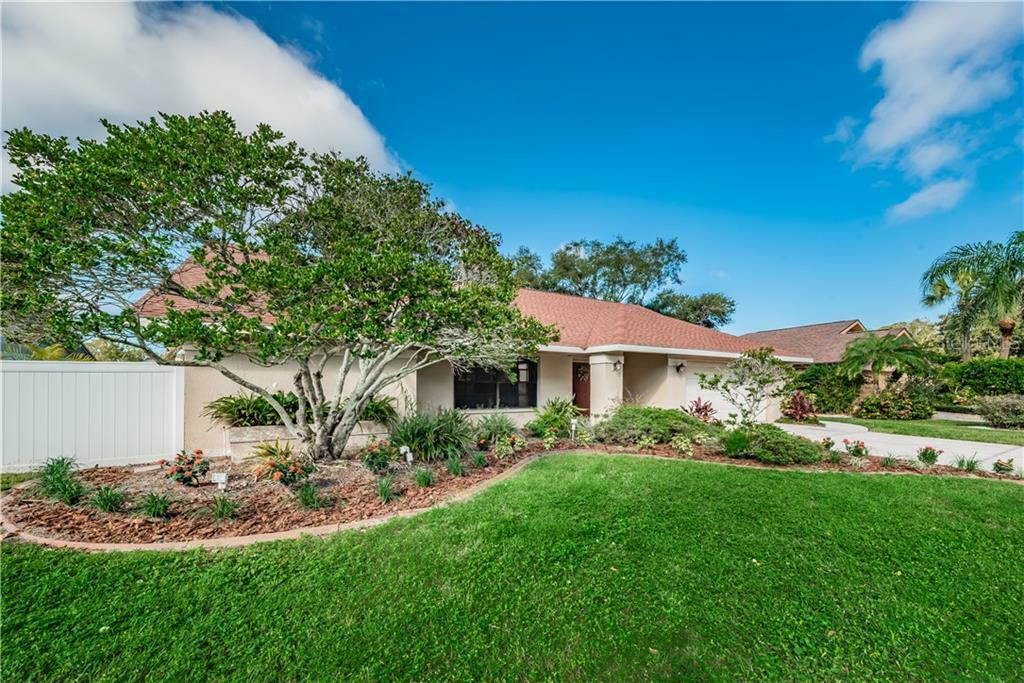 Property Photo:  1053 Falcon Ridge Lane  FL 34683 