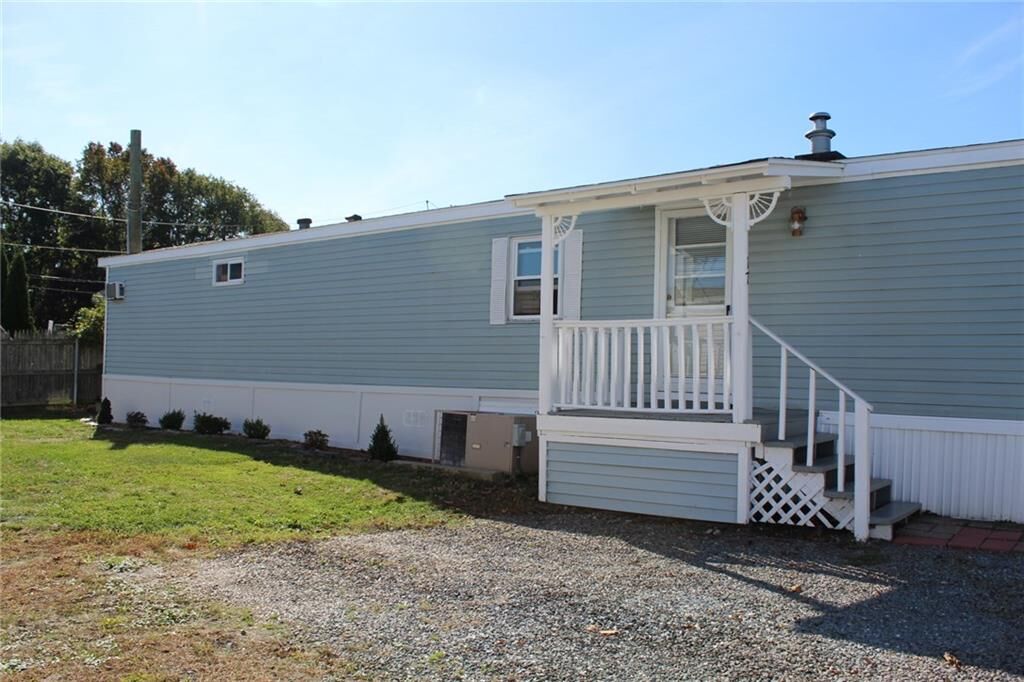 Property Photo:  17 Maggie Lane  RI 02871 