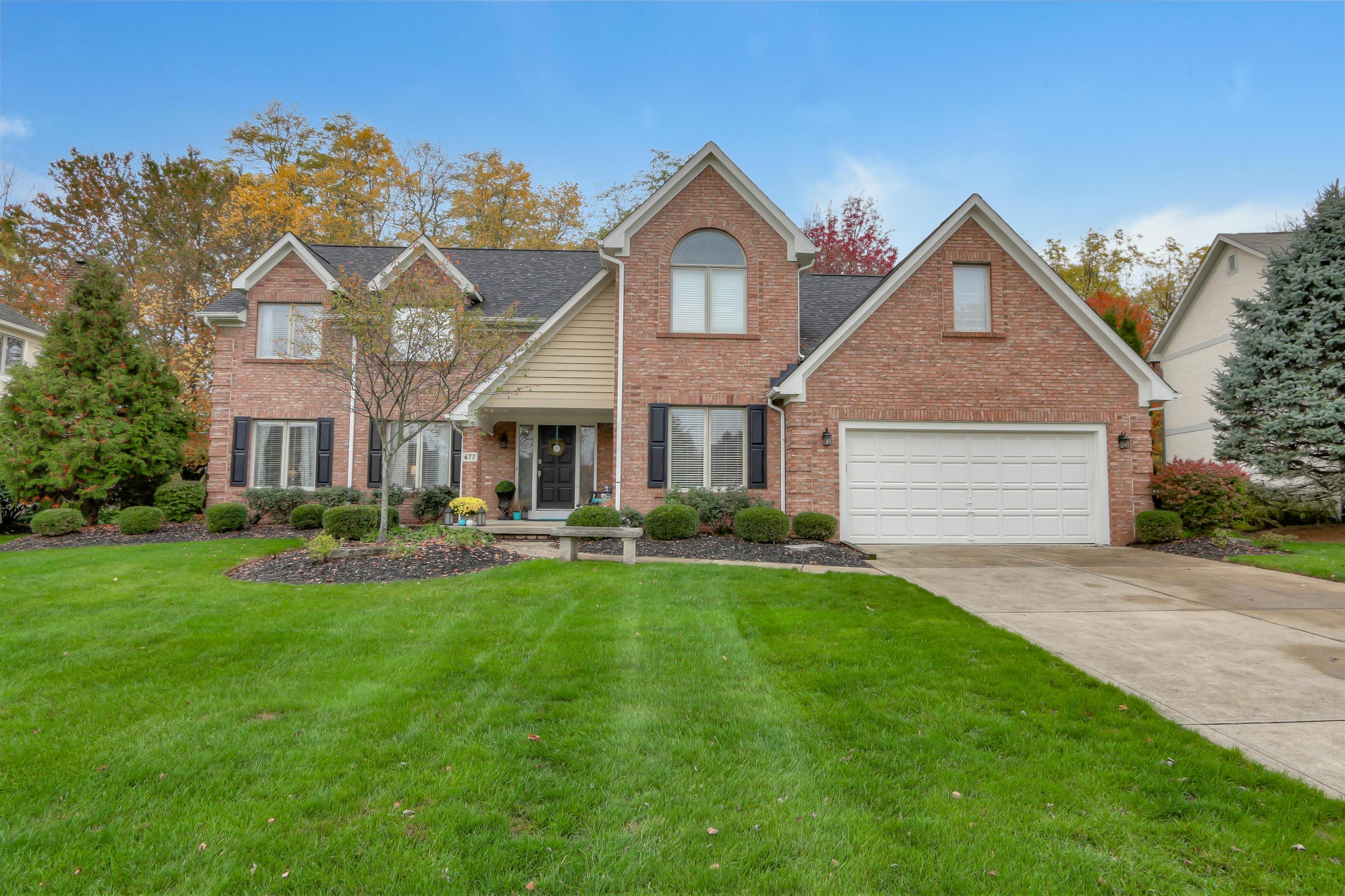 Property Photo:  677 Crossing S Creek  OH 43230 