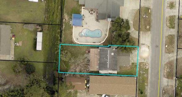Property Photo: 212 NW Bay Street FL 32548