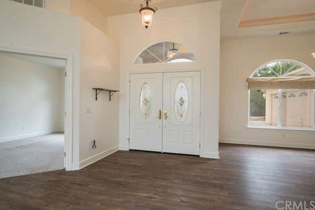 Property Photo:  535 Birdie Lane  CA 93420 