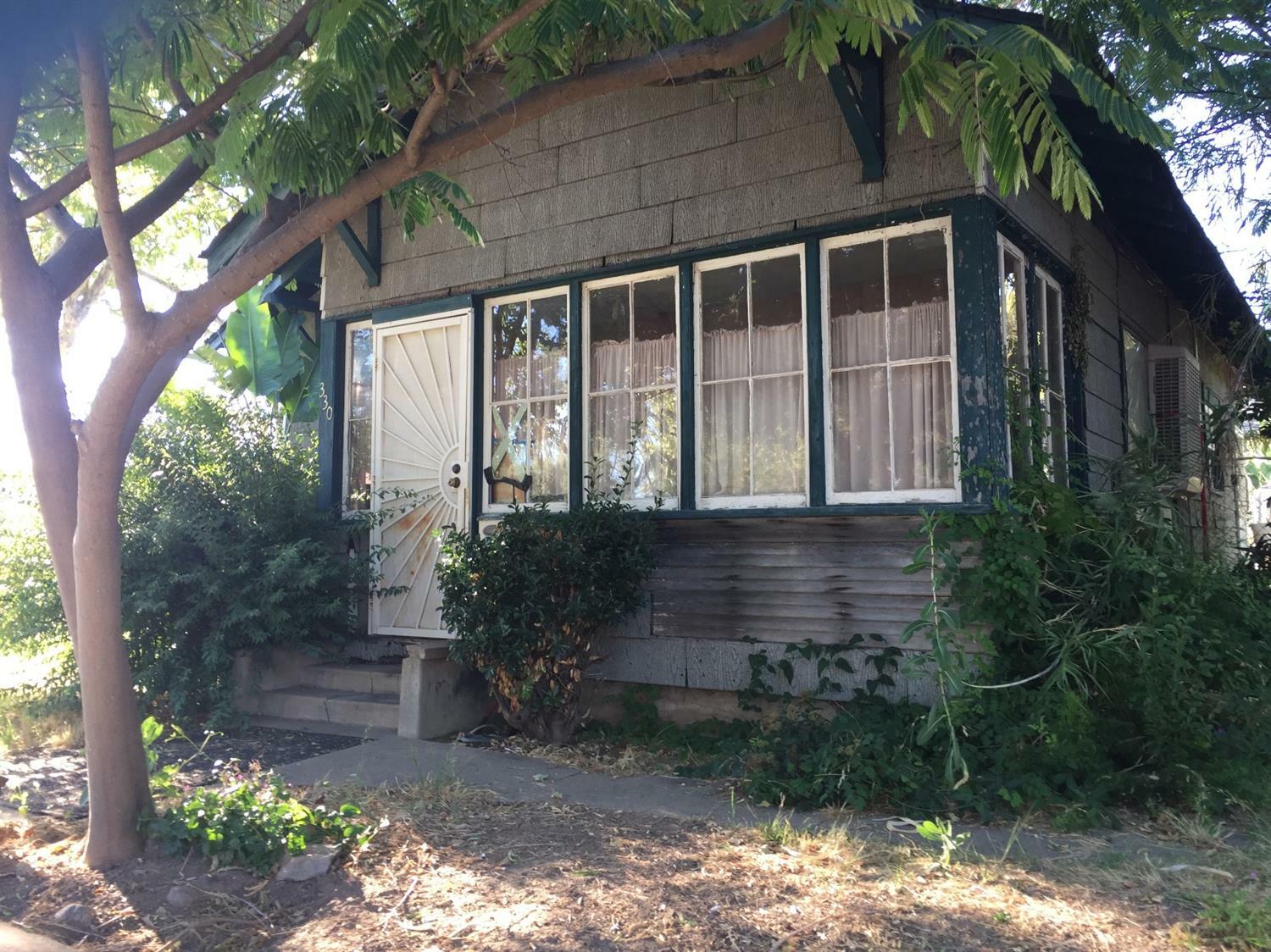 Property Photo:  330 4th Street  CA 95678 