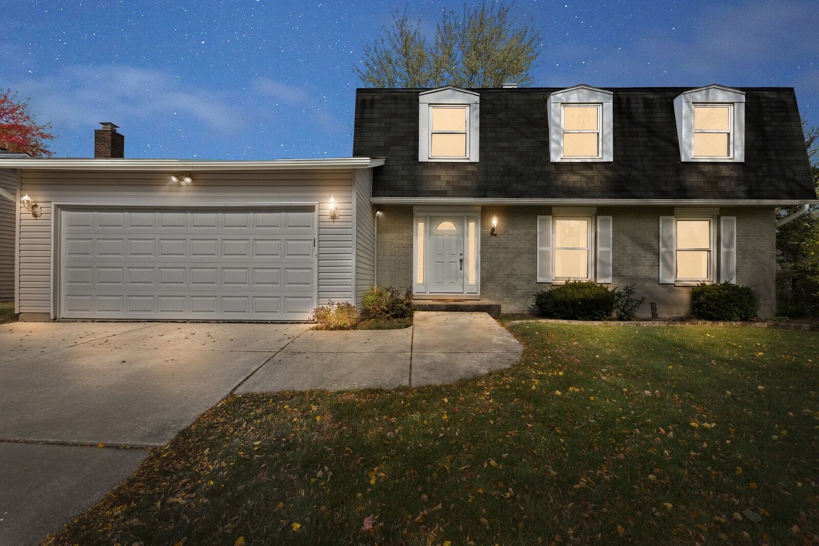Property Photo: 578 Revere Avenue IL 60559