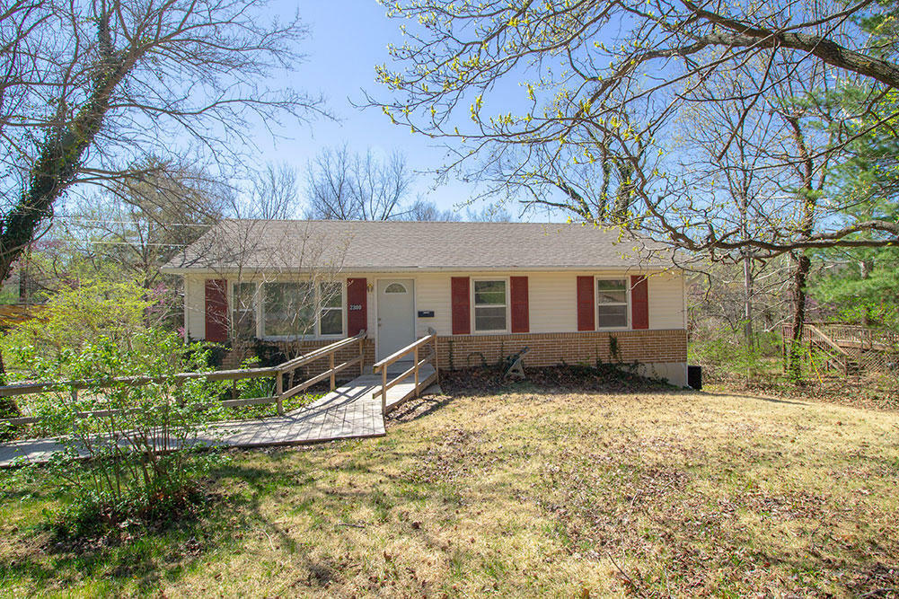 2300 Grace Ellen Dr  Columbia MO 65202 photo