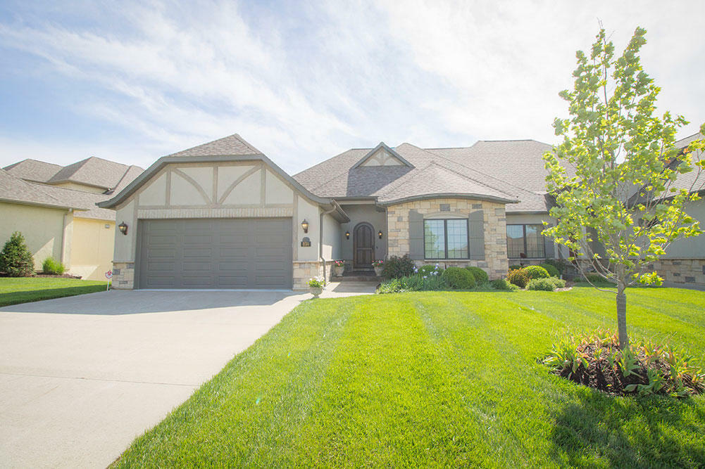 Property Photo:  804 Sunstone Ln  MO 65201 