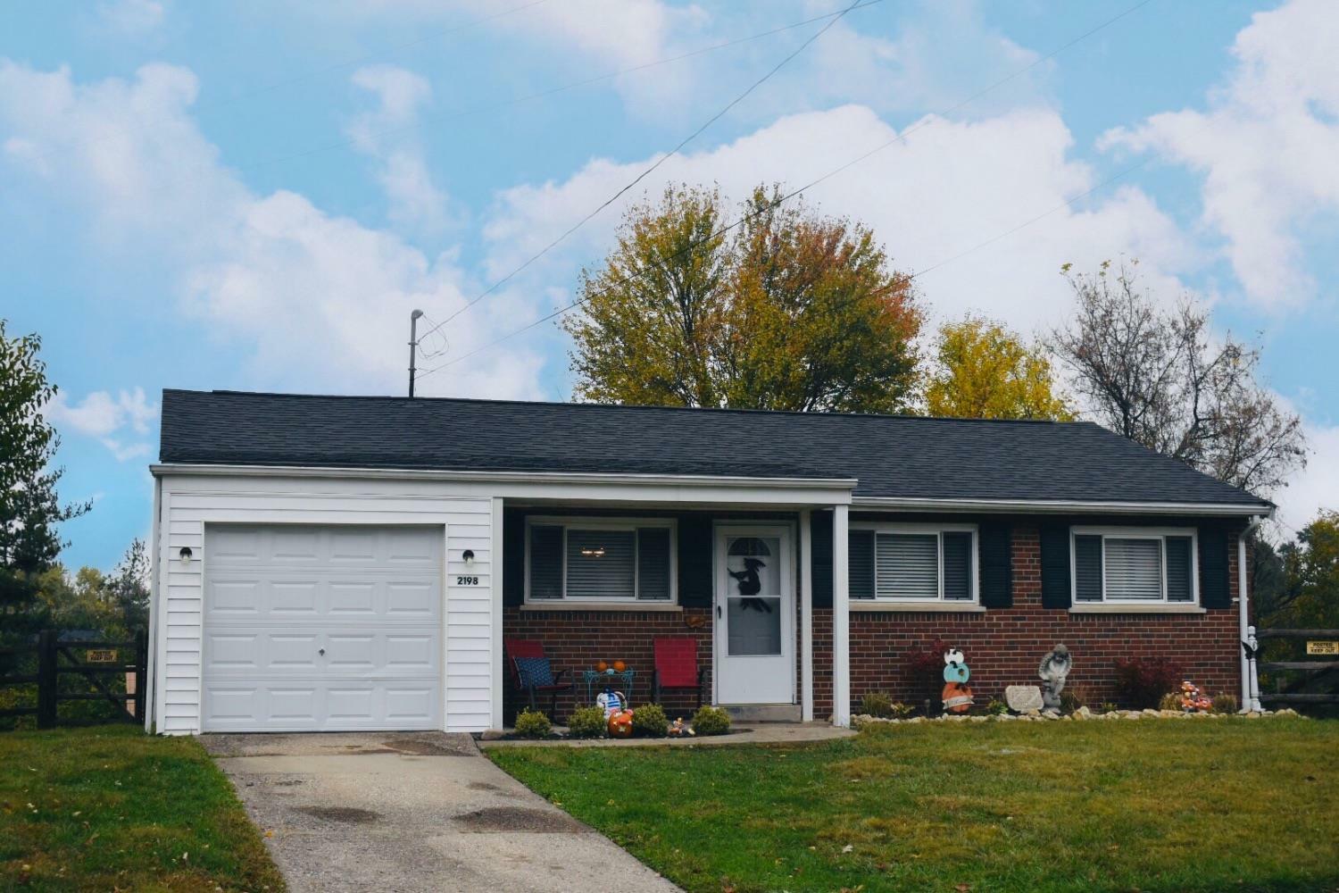 Property Photo:  2198 Woodmere Ct  OH 45238 