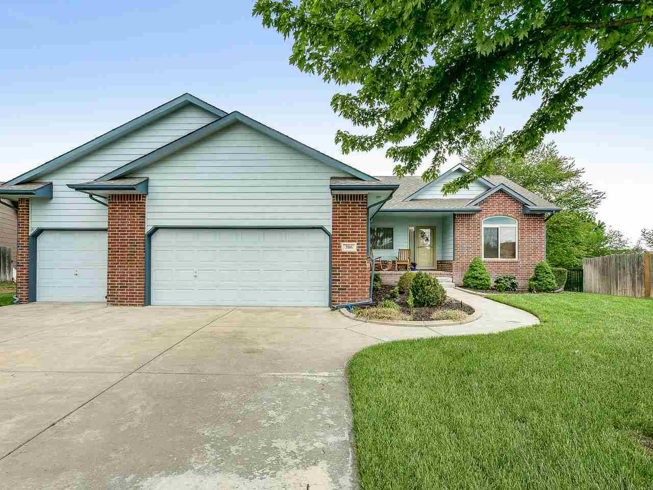 Property Photo:  306 E Stone Path St  KS 67037 