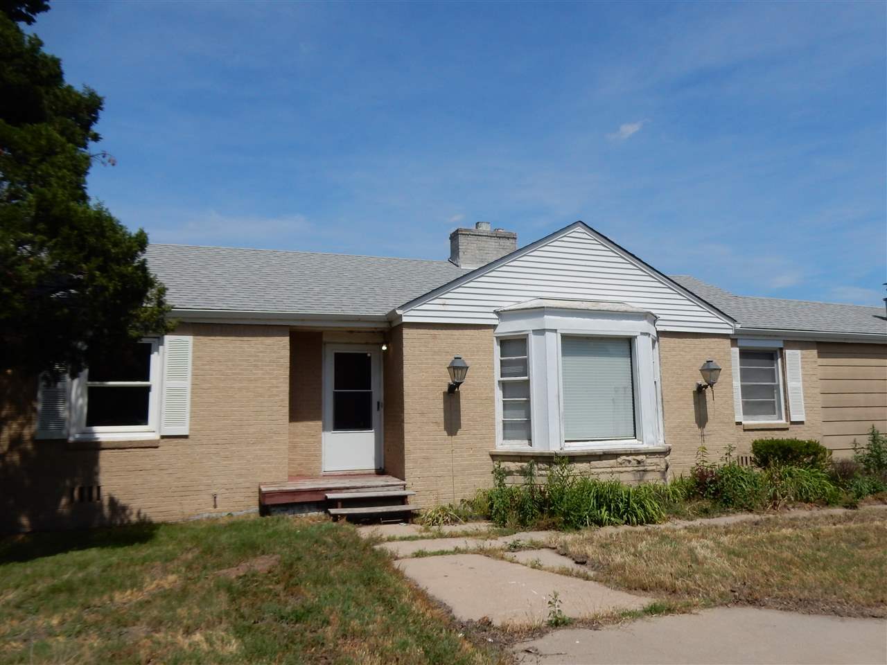 Property Photo:  3200 N Charles Ave  KS 67204 