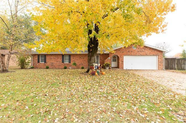 Property Photo: 408 Weatherstone Drive 62221