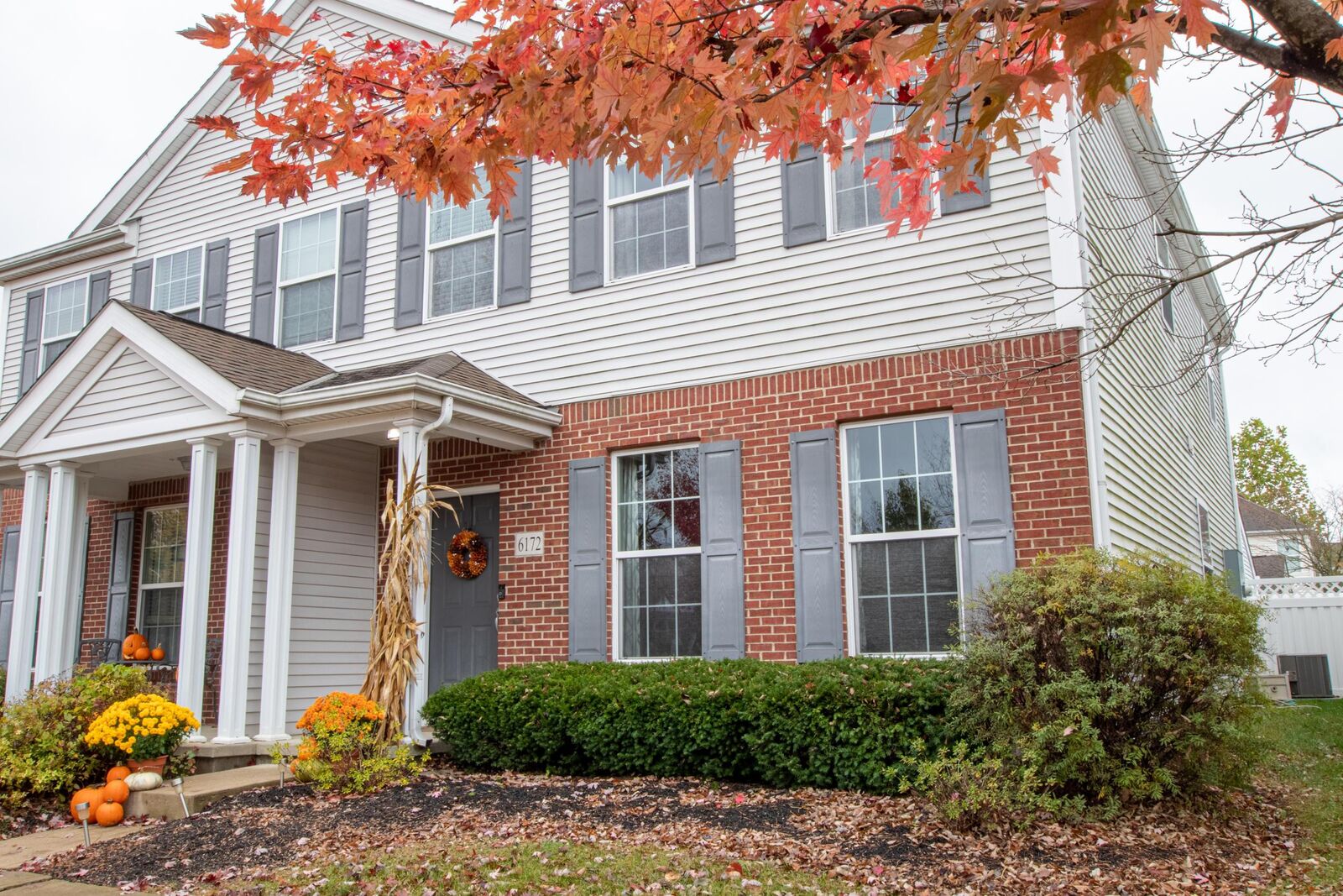 Property Photo:  6172 Ashtead Drive  OH 43054 
