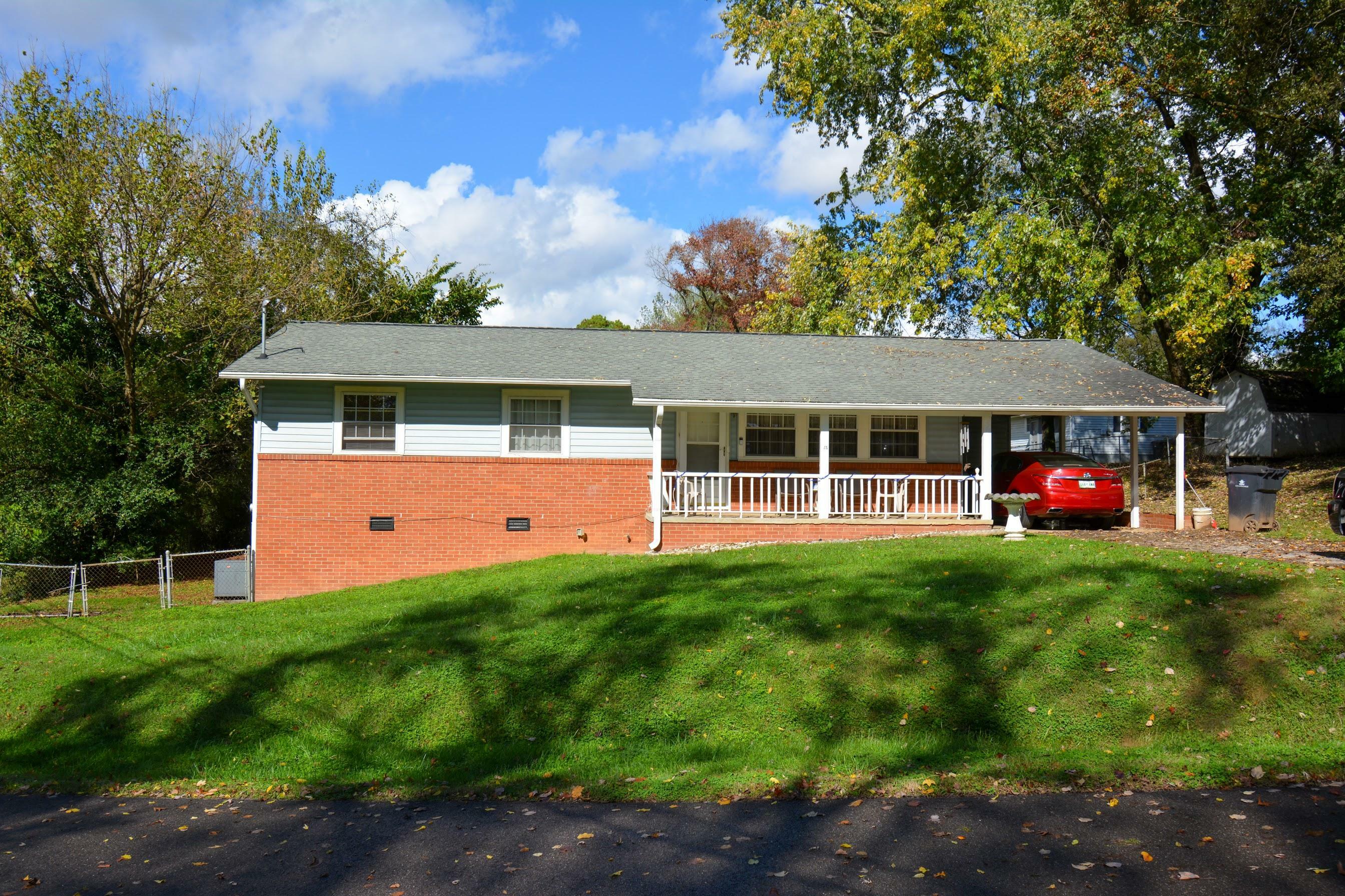 Property Photo:  3915 Applewood Drive  TN 37921 