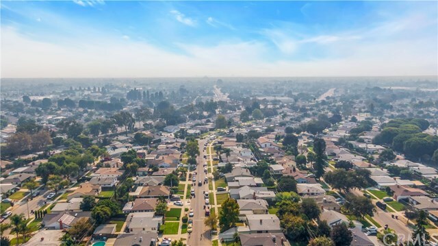 Property Photo: 3303 Senasac Avenue CA 90808