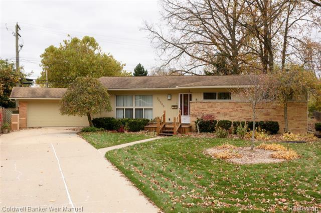 Property Photo: 20265 Westpointe Court MI 48076
