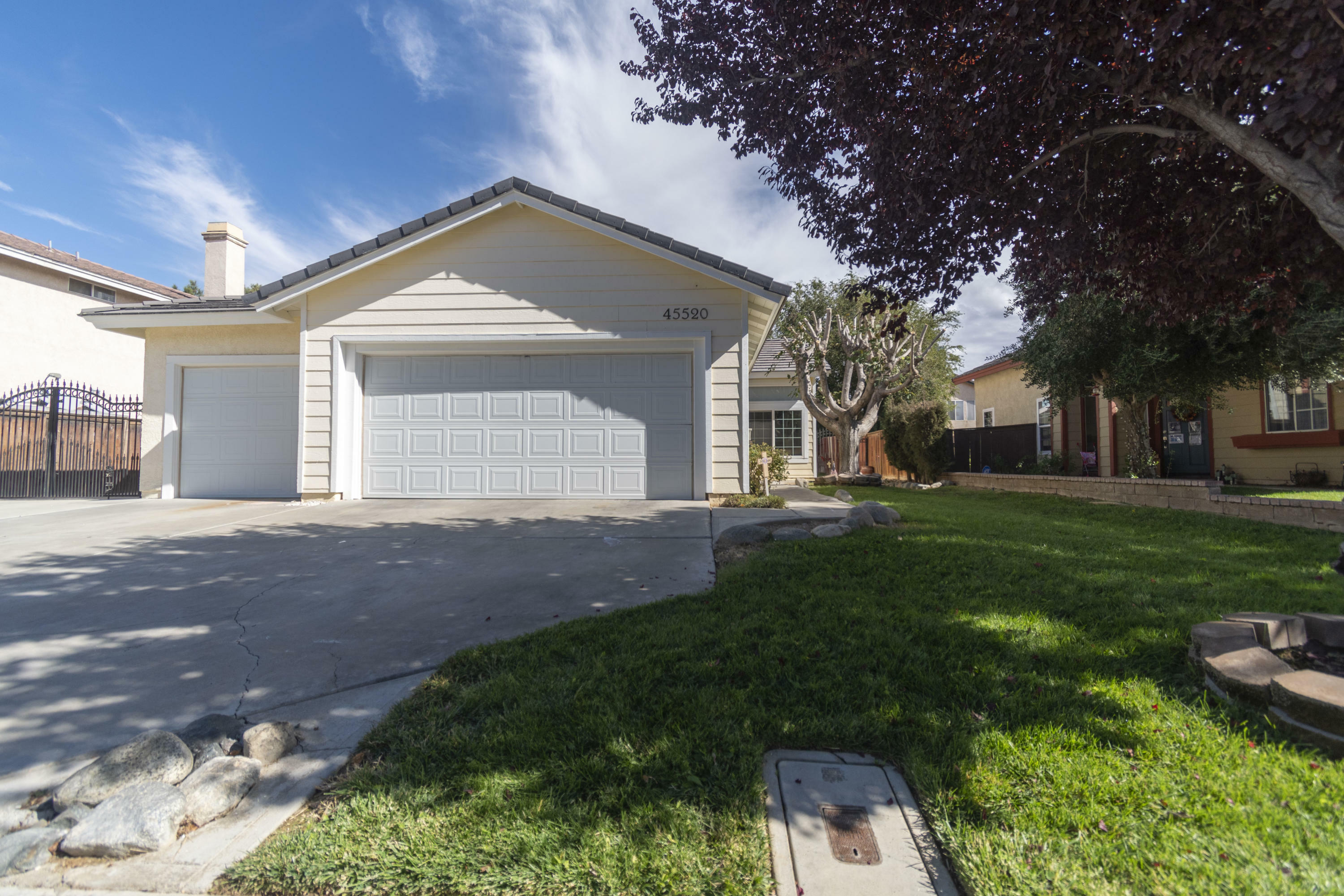 Property Photo:  45520 Pickford Avenue  CA 93534 