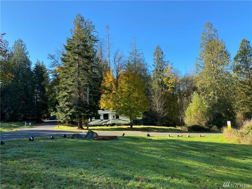 Property Photo:  10 SE Fuchsia Ave  WA 98584 