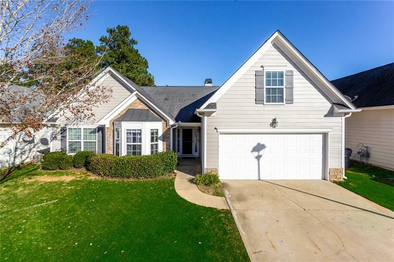Property Photo: 1052 Southwood Drive GA 30180