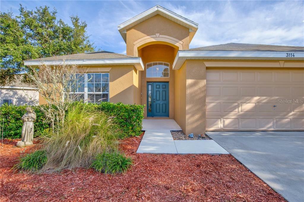 Property Photo:  3114 Effingham Drive  FL 34714 