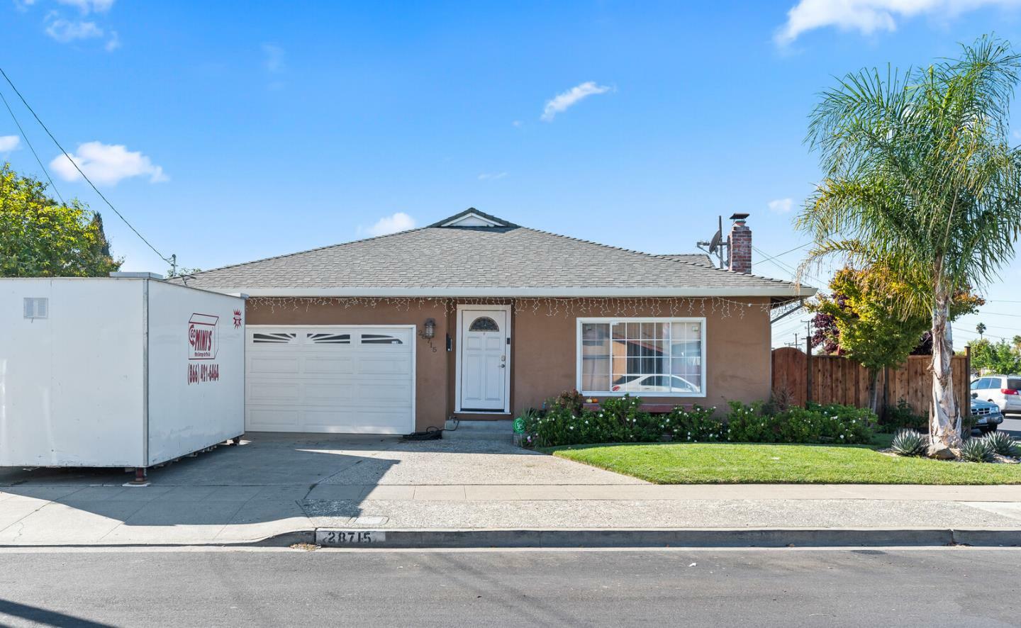 Property Photo:  28715 Triton Street  CA 94544 