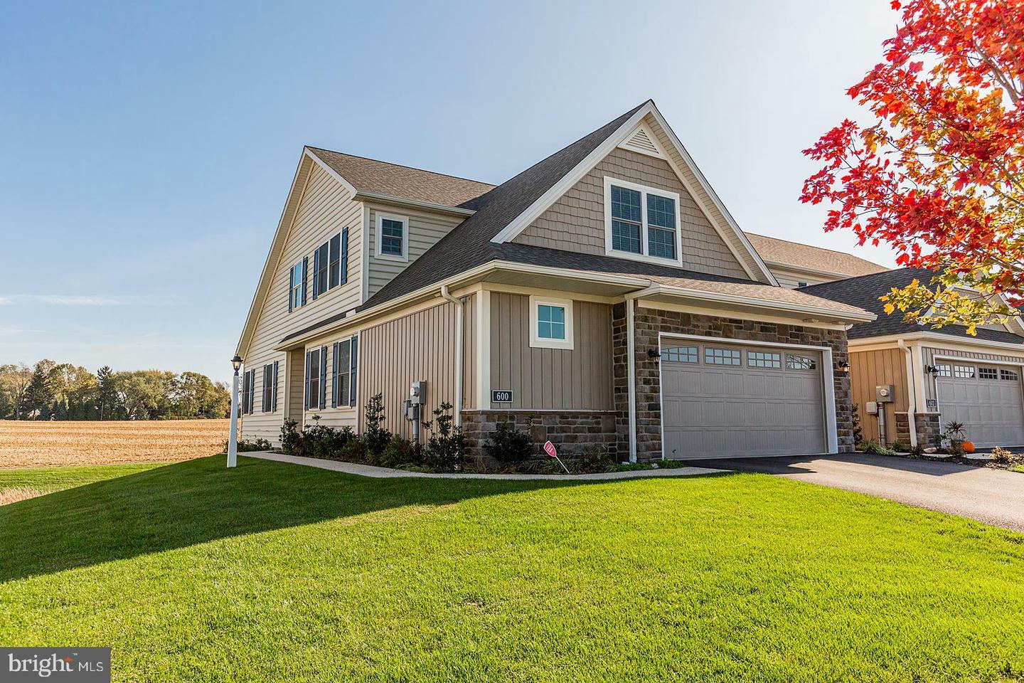 Property Photo: 600 Whitechapel Road PA 17603
