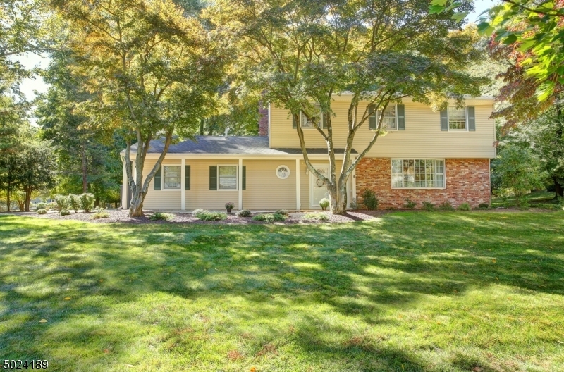 Property Photo:  5 Medford Rd  NJ 07950 