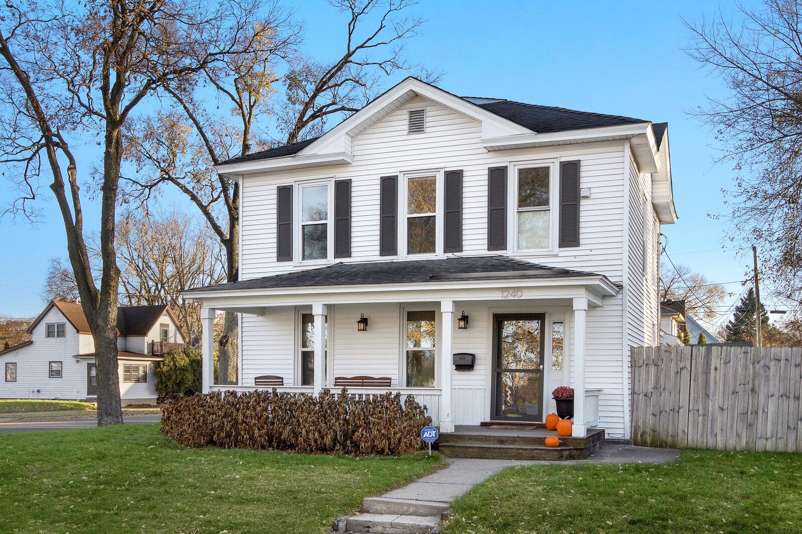 Property Photo:  1240 Winnebago St  WI 54601 