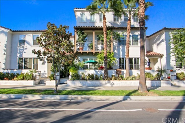 Property Photo: 859 E Promenade D CA 91702