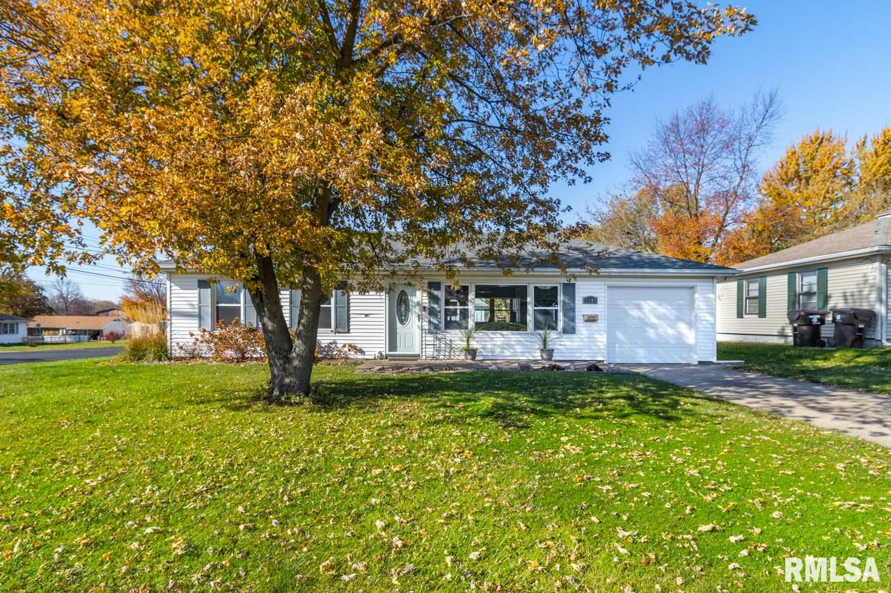 Property Photo:  4307 N Independence  IL 61614 