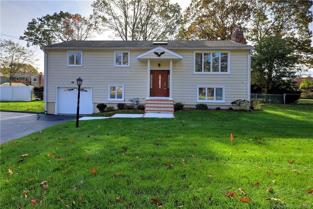 Property Photo:  55 Carmen Road  CT 06460 