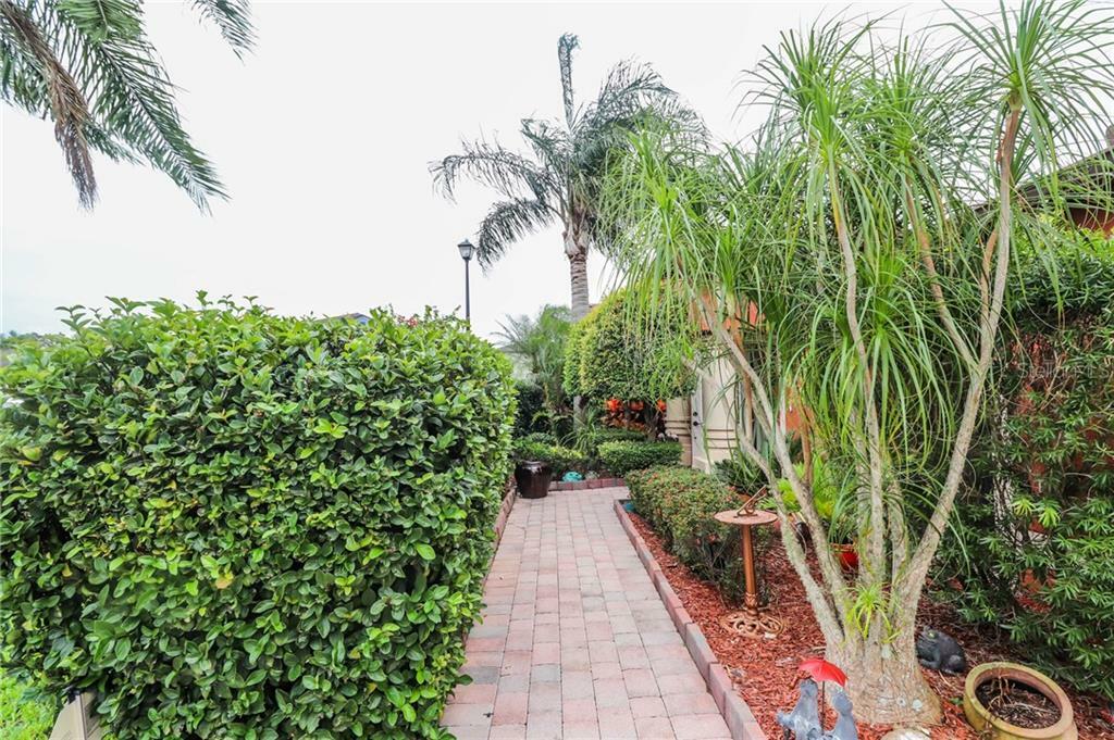 Property Photo:  2125 Lilipetal Court  FL 32771 