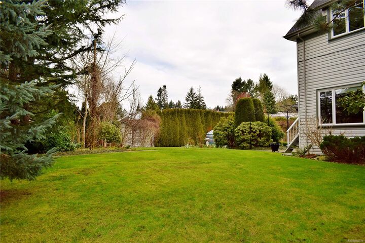 Property Photo: 1927 Tzouhalem Rd 15 BC V9L 5K5