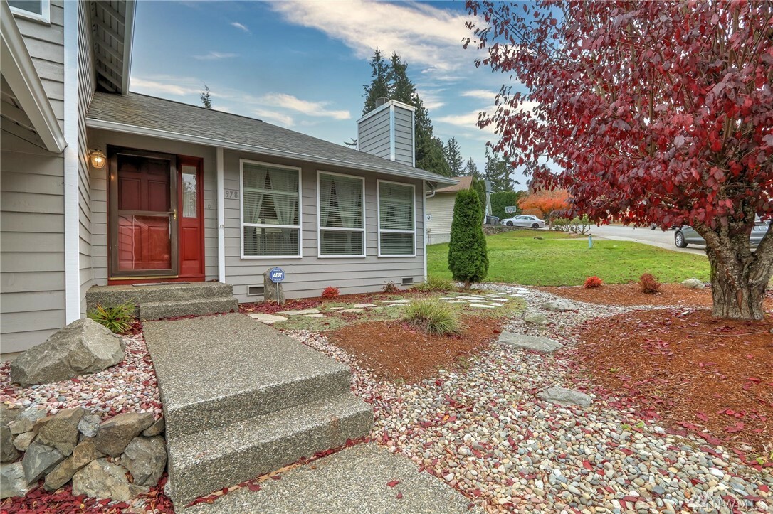 Property Photo: 978 NE Marwood Dr WA 98311
