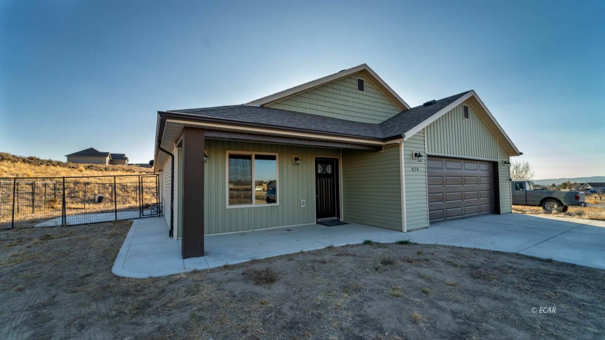 Property Photo:  424 White Oak Drive  NV 89815 