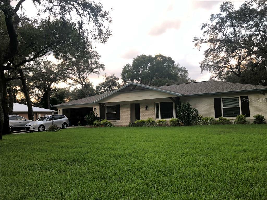 Property Photo:  608 Hitching Post Drive  FL 33511 