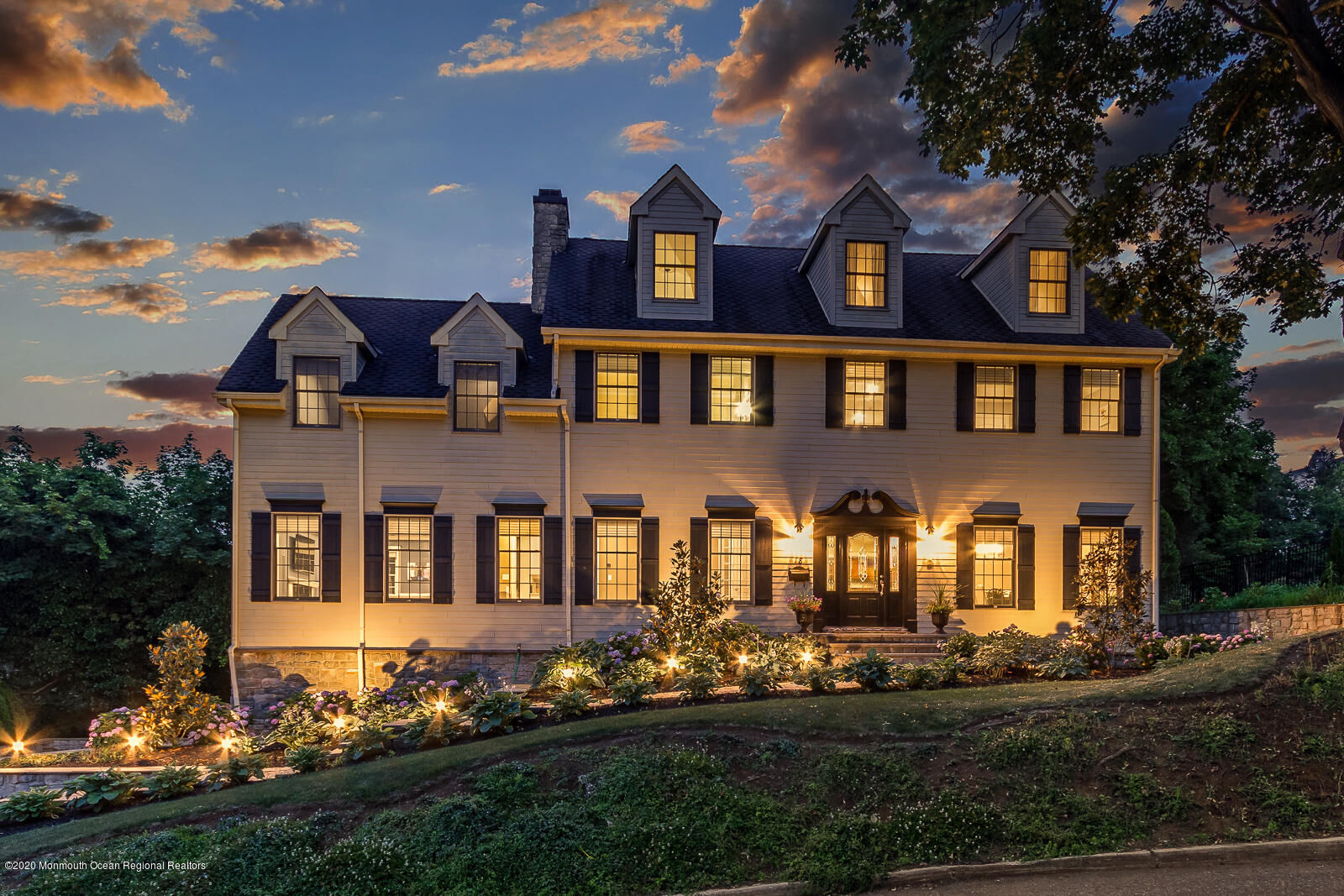 Property Photo:  18 Hilltop Terrace N  NJ 07701 