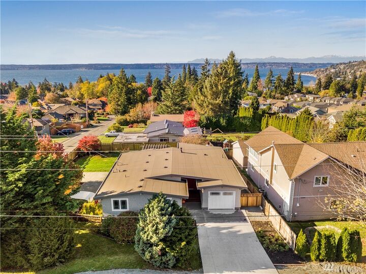 Property Photo:  18455 4th Ave SW  WA 98166 
