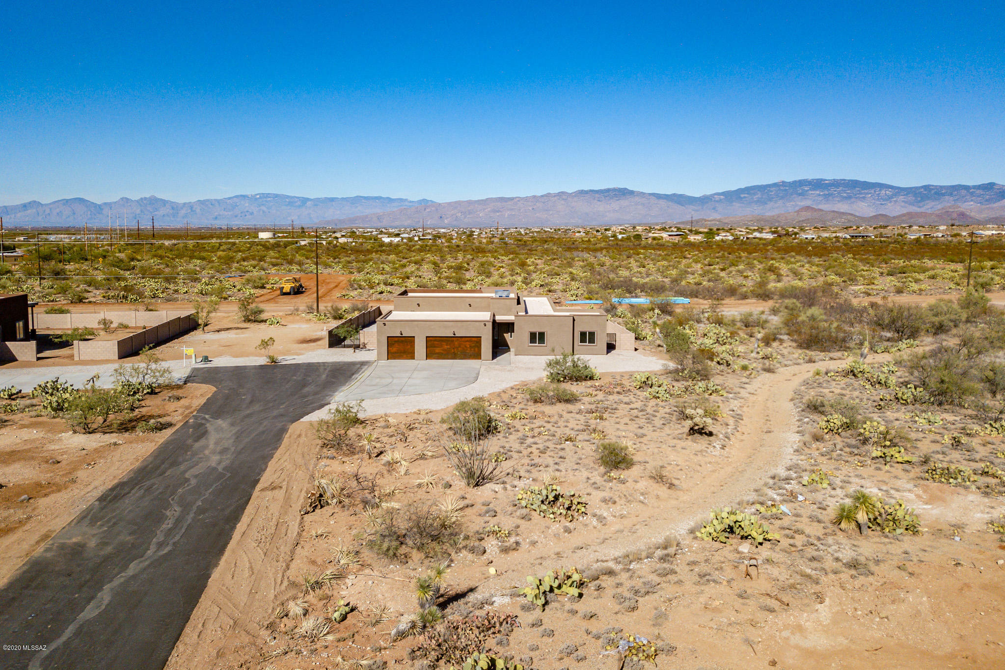 Property Photo:  3255 E Shade Rock Place  AZ 85641 