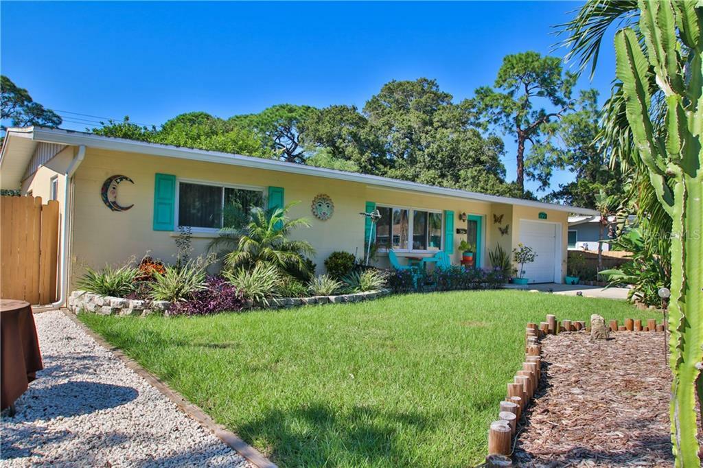 Property Photo: 1720 29th Street W FL 34205