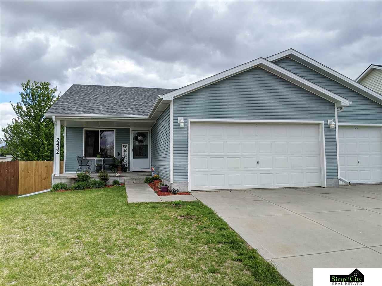 Property Photo:  2432 NW 45th  NE 68524 