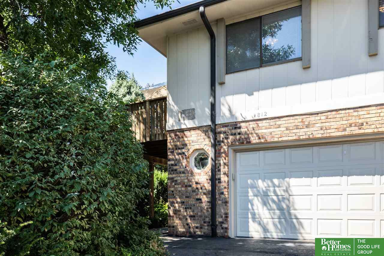 Property Photo:  812 N 122nd  NE 68154 