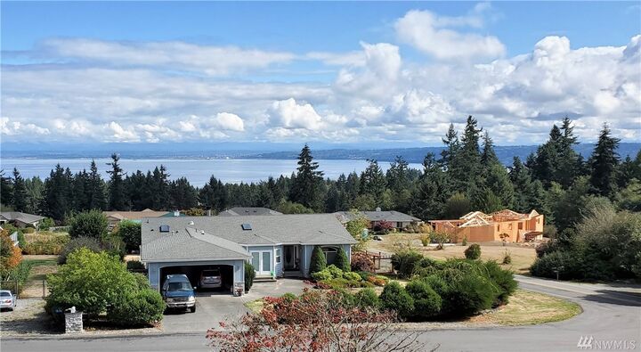 Property Photo: 6755 Viewmont Dr. Clinton WA 98236