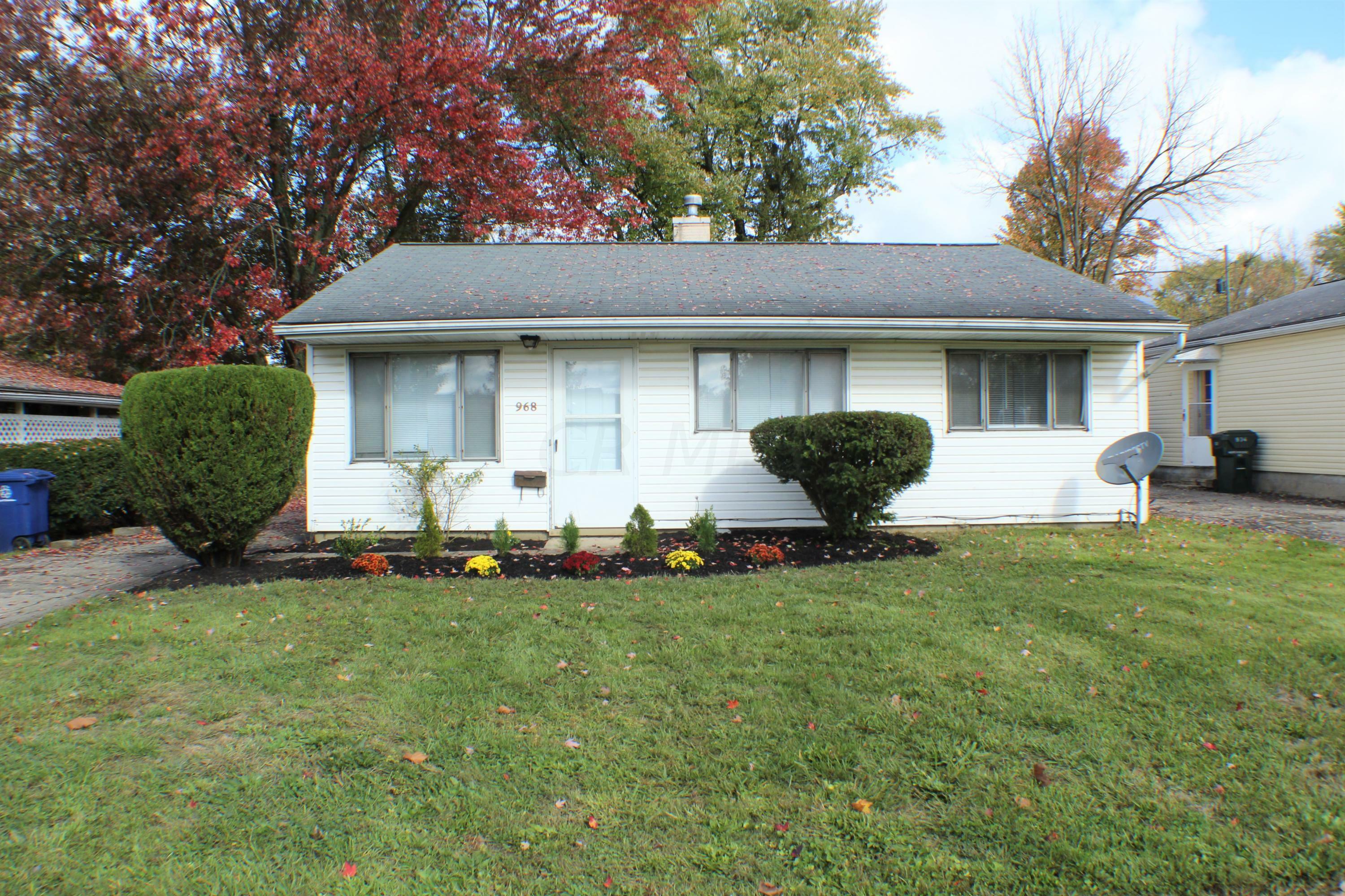 Property Photo:  968 Northridge Road  OH 43224 